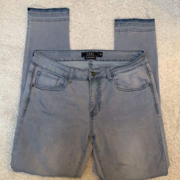 L&B Lucky & Blessed mid-rise distressed gray raw hem jeans, size 10 - Picture 3 of 11